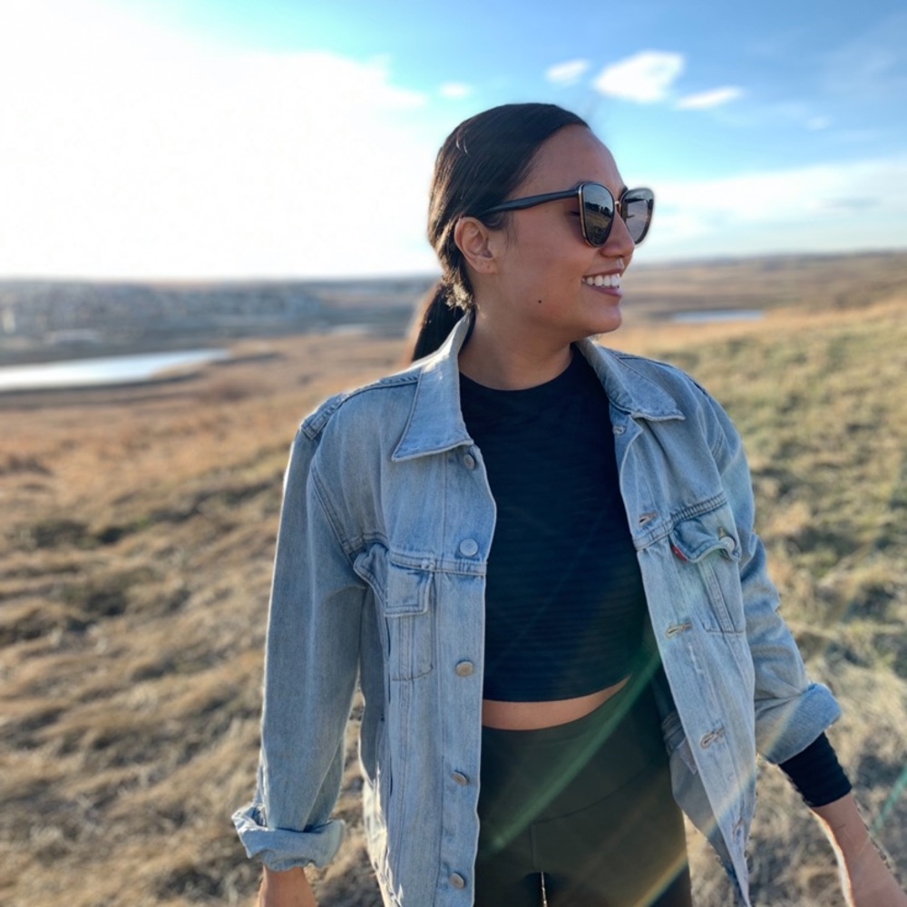 Meet your Posher, Claire